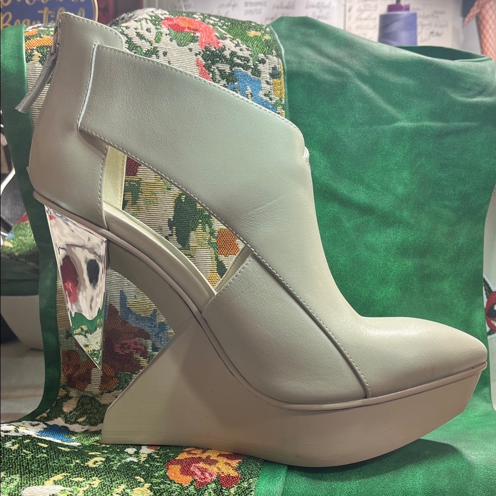 United Nude Beige Wedges with Geometric Heel